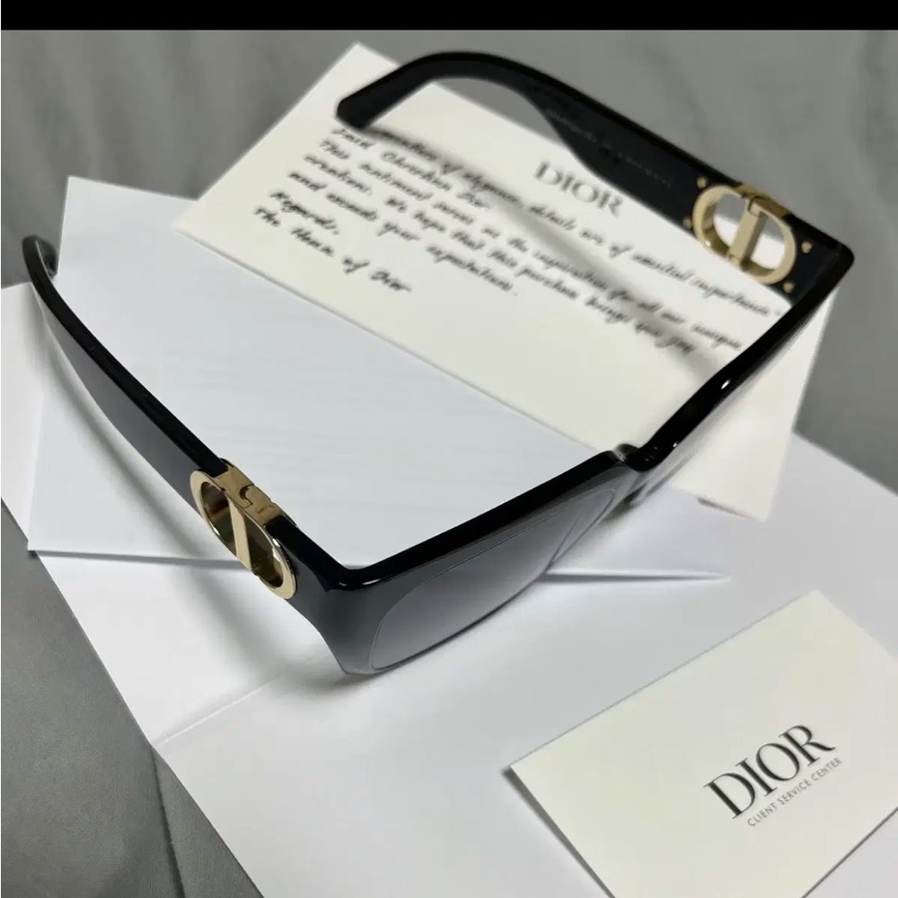 30MONTAIGNE S8U BLACK SQUARE SUNGLASSES